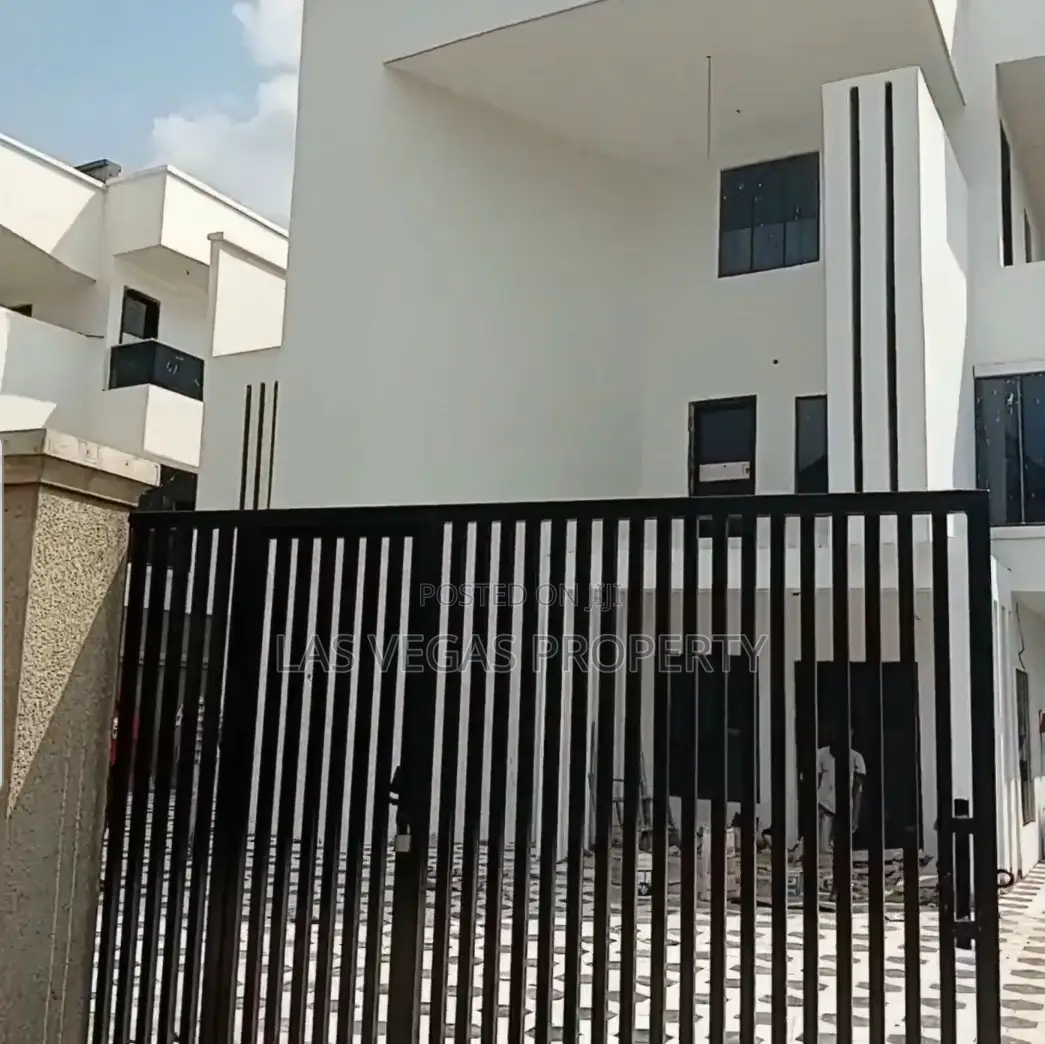 5bdrm Duplex in Udenwa Estate New for sale in Owerri