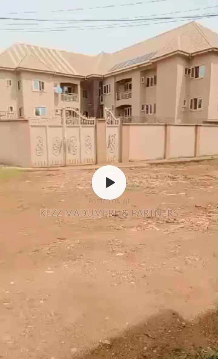 9bdrm Block of Flats in Trans Ekulu , Enugu, for sale in Enugu