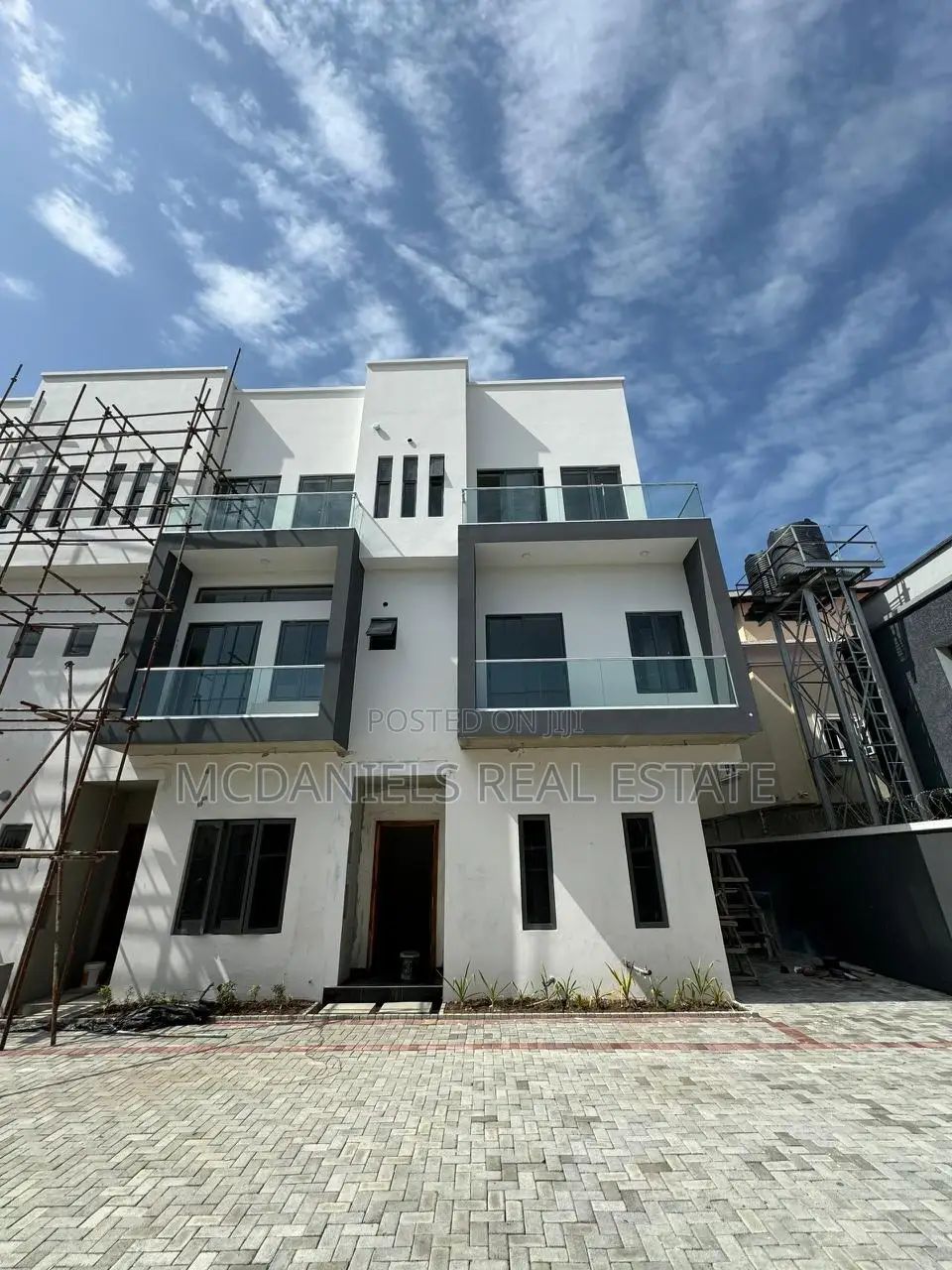 4bdrm Duplex in Victoria Island Extension for sale in Victoria Island Extension