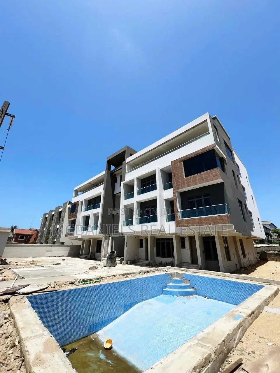 4bdrm Duplex in Lekki Phase 1 for sale in Lekki Phase 1