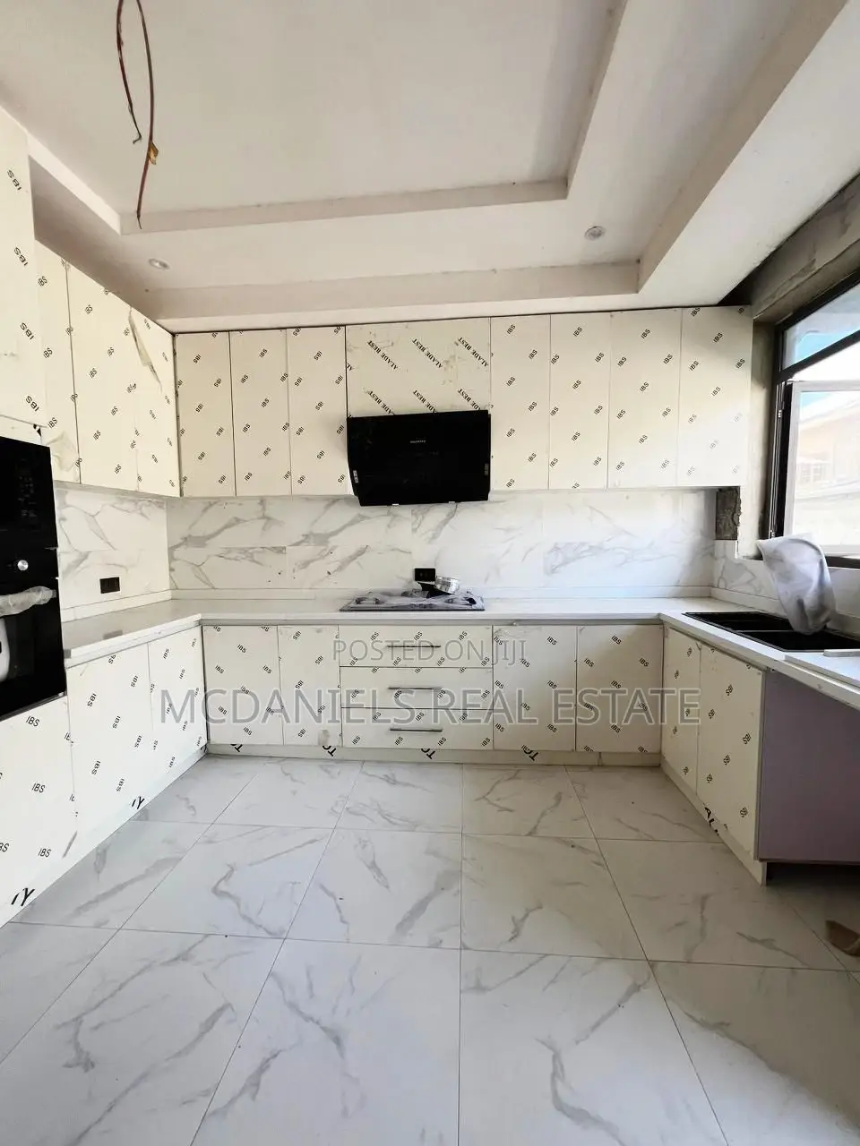 4bdrm Duplex in Lekki Phase 1 for sale in Lekki Phase 1