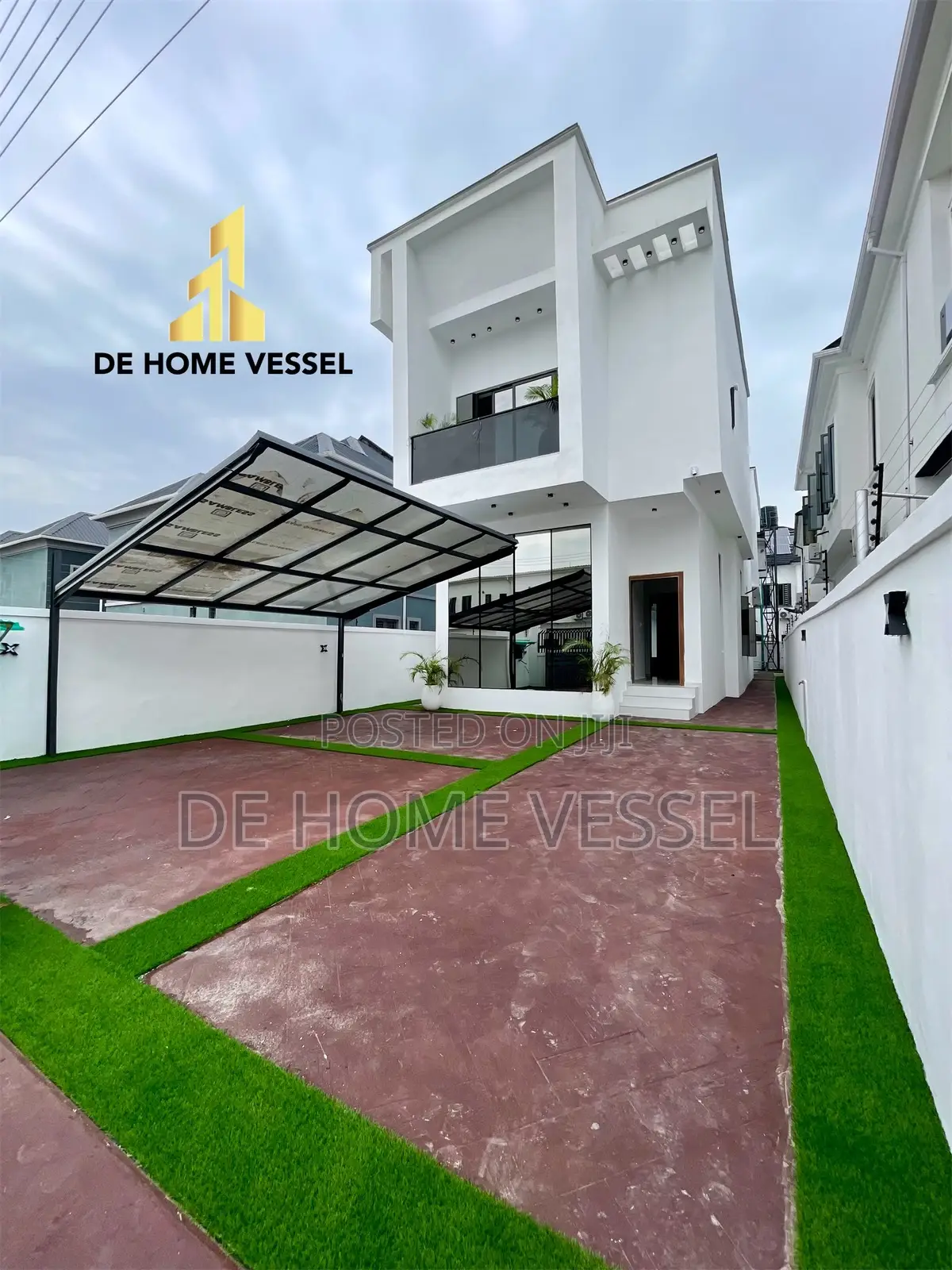 5bdrm Duplex in Lekki for sale in Lekki