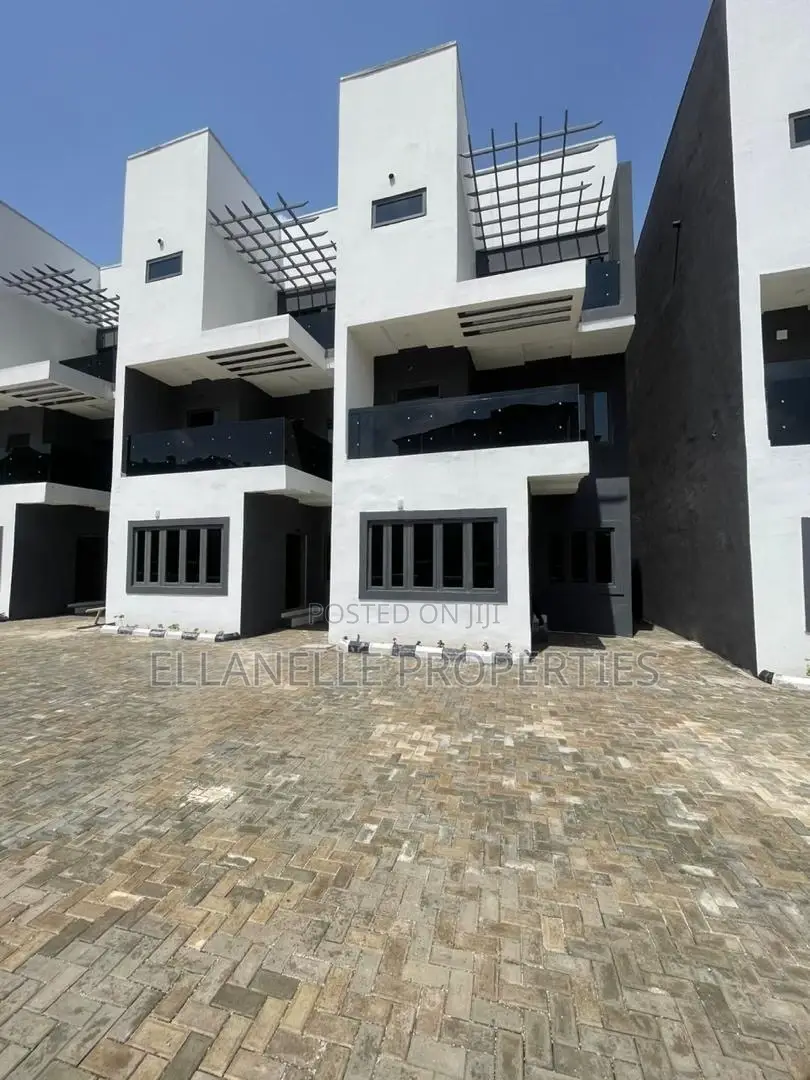 Furnished 4bdrmtownhouse/Terrace in Guzape District for Sale in Guzape District