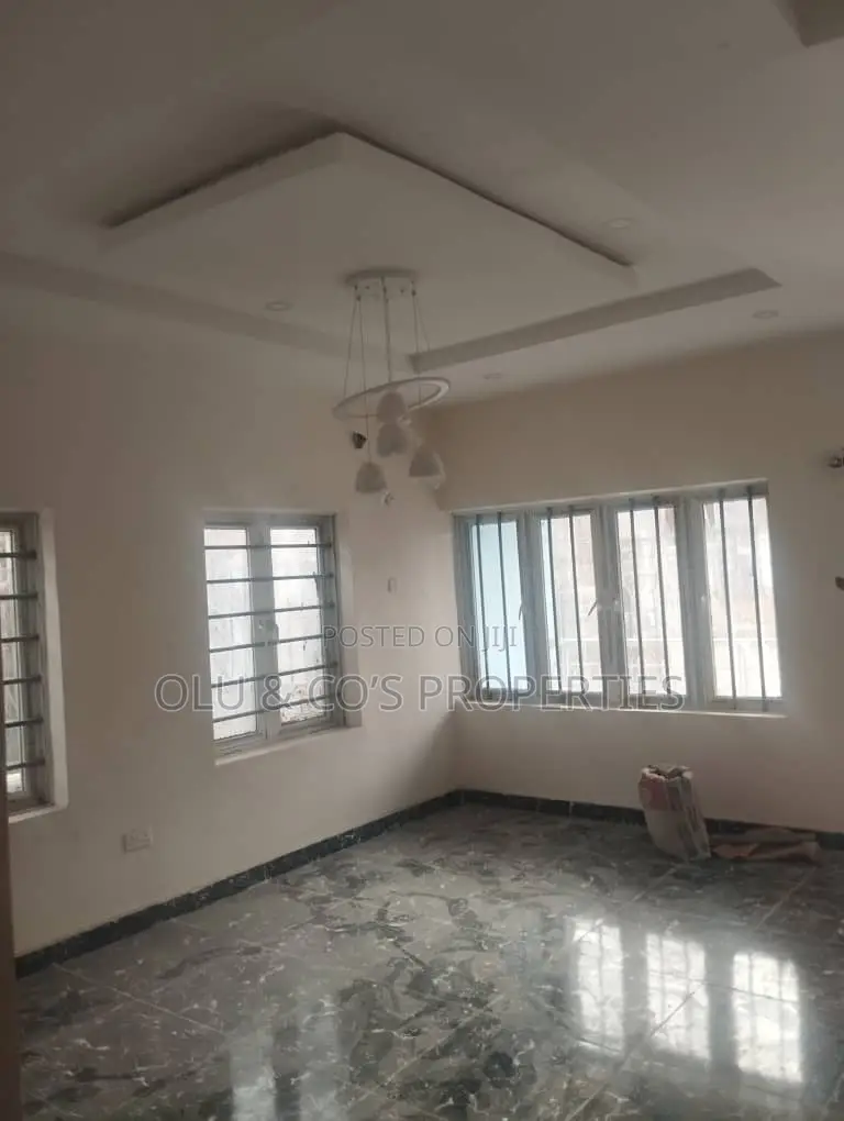 4bdrm Duplex in Palm Height Estate, Lugbe District for rent in Lugbe District