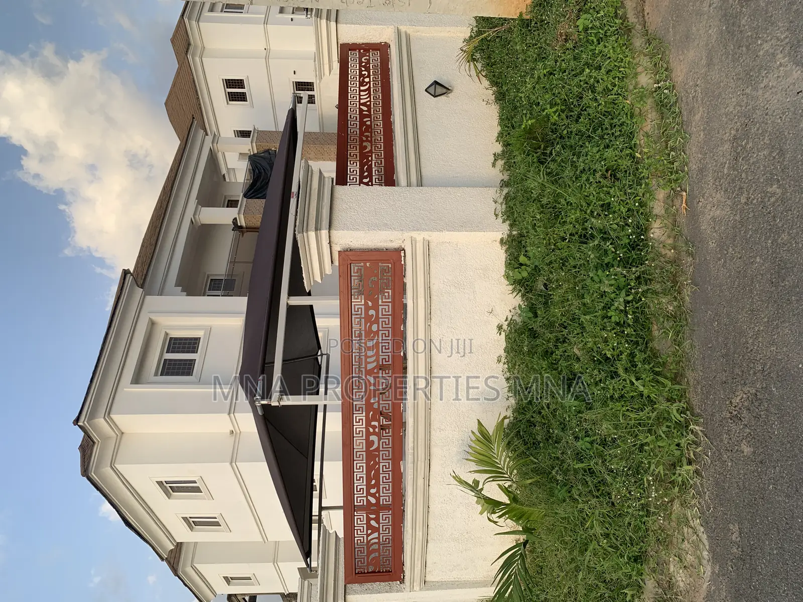 5bdrm Duplex in Queens Parks Estate, Lugbe District for sale in Lugbe District