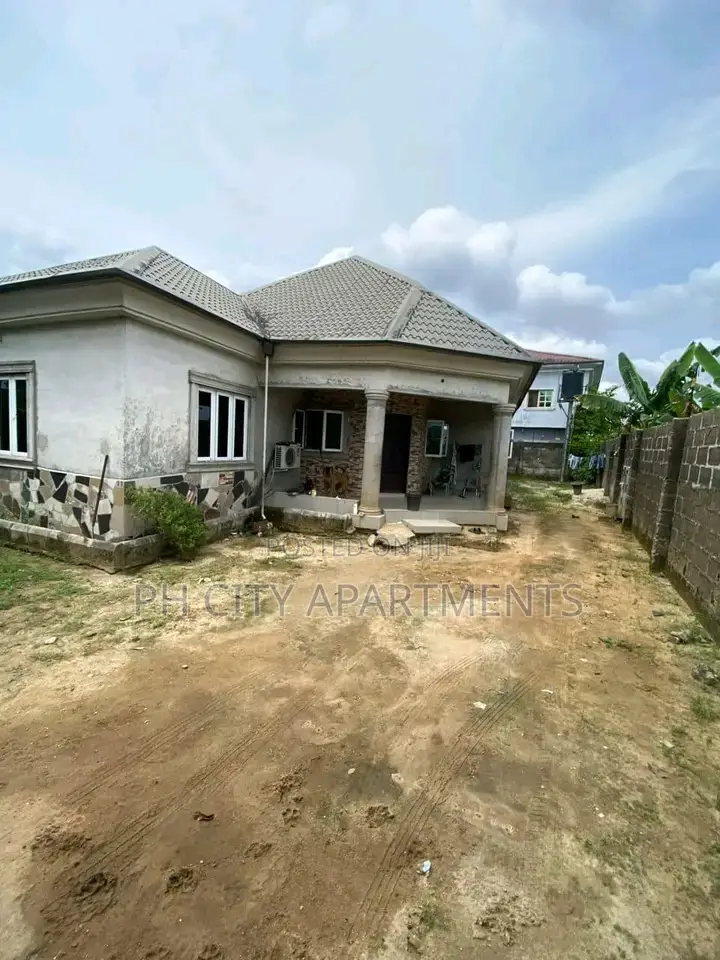 2bdrm Block of Flats in Port-Harcourt for sale in Port-Harcourt