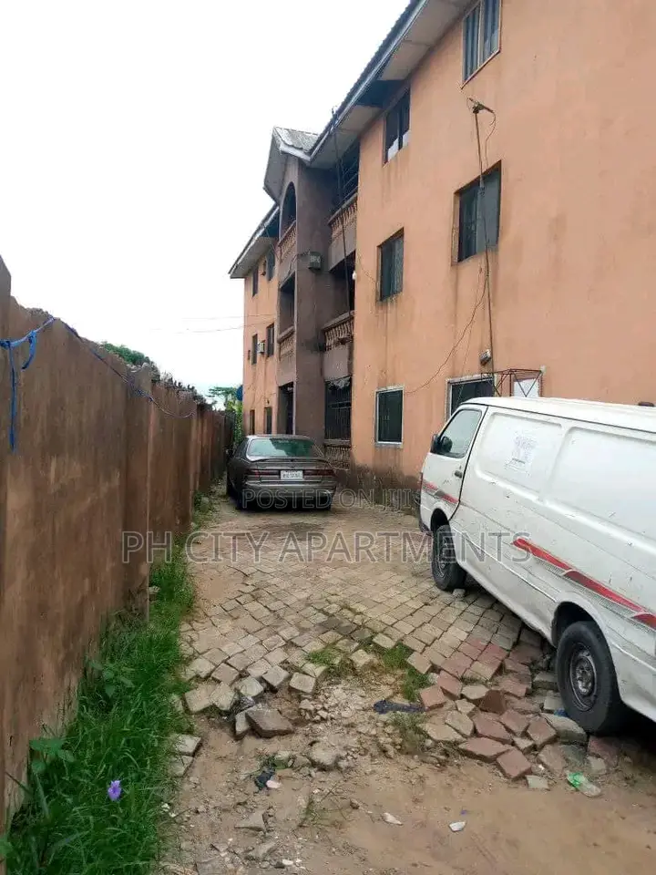 2bdrm Block of Flats in Port-Harcourt for sale in Port-Harcourt