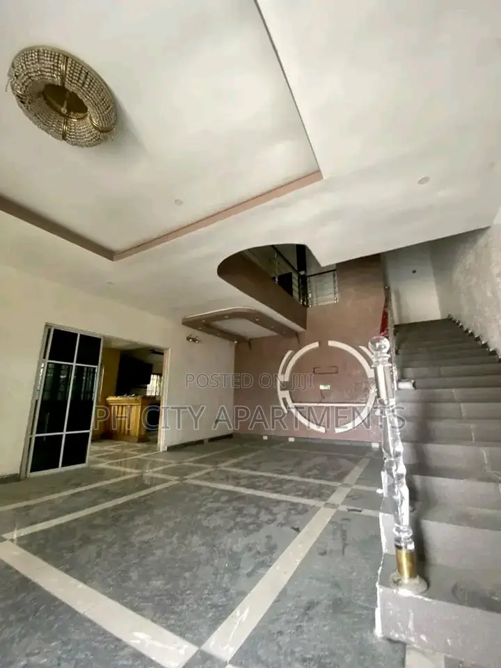 5bdrm Duplex in Port-Harcourt for sale in Port-Harcourt