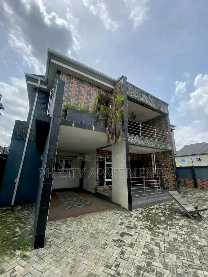 5bdrm Duplex in Port-Harcourt for sale in Port-Harcourt