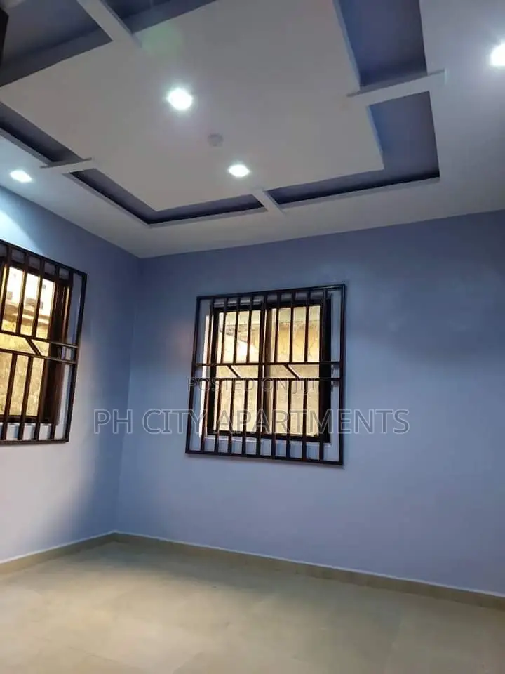 2bdrm Block of Flats in Port-Harcourt for sale in Port-Harcourt