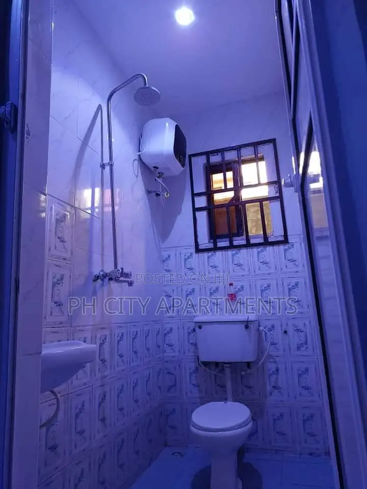 2bdrm Block of Flats in Port-Harcourt for sale in Port-Harcourt