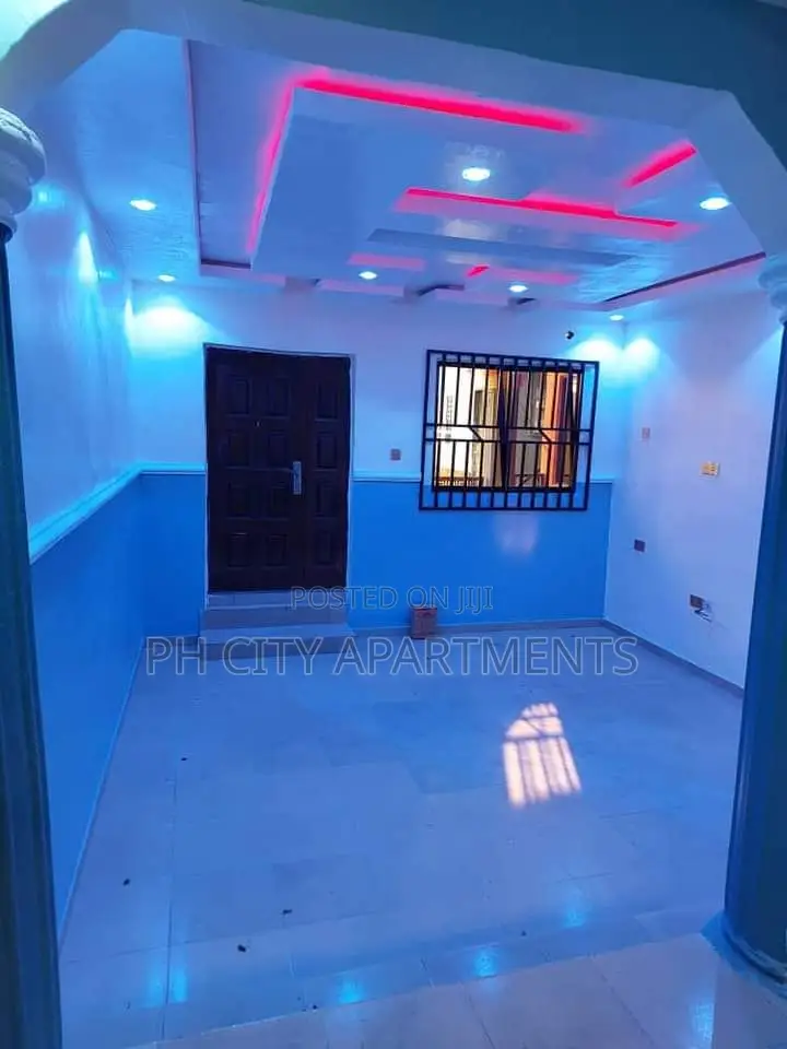 2bdrm Block of Flats in Port-Harcourt for sale in Port-Harcourt
