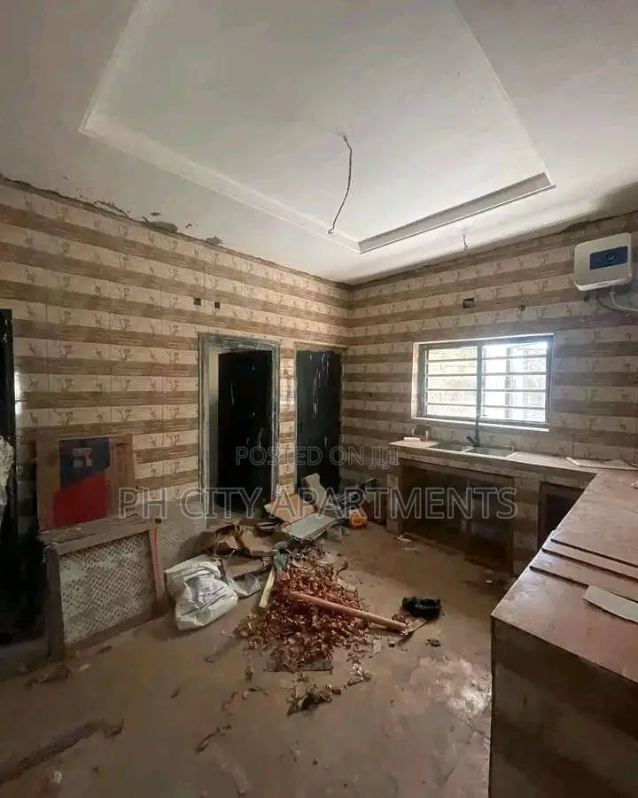 2bdrm Block of Flats in Port-Harcourt for sale in Port-Harcourt