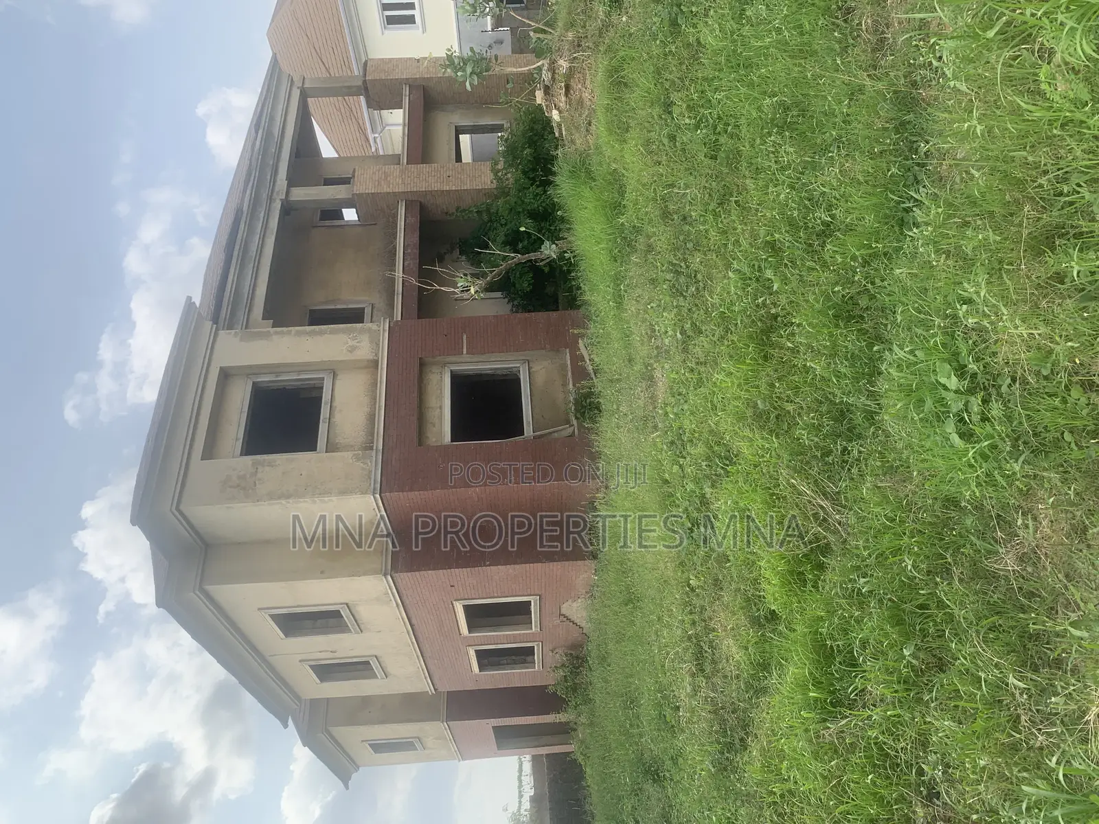 5bdrm Duplex in Queens Park 3 Estate, Lugbe District for sale in Lugbe District