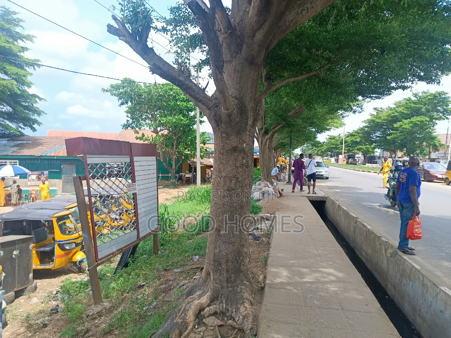8 and Half Plot of Land Facing Express for Sale in Akesan