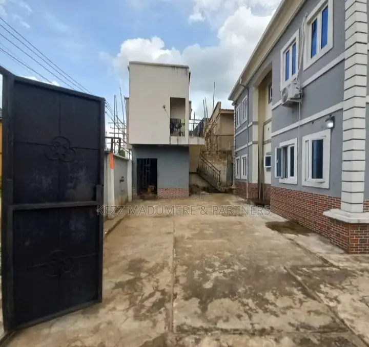 4bdrm Block of Flats in Irete , Owerri , Imo for sale in Owerri