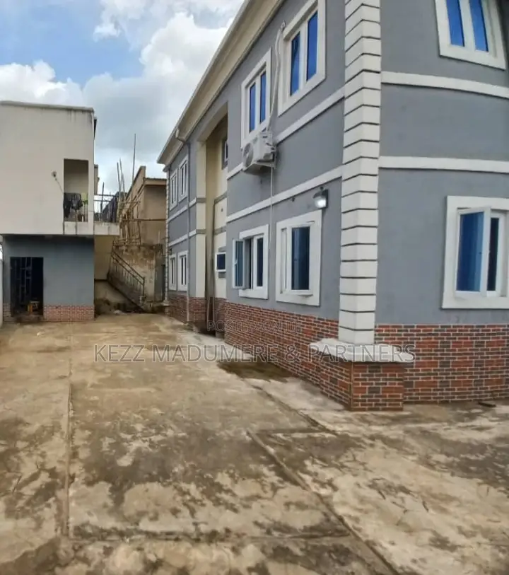 4bdrm Block of Flats in Irete , Owerri , Imo for sale in Owerri