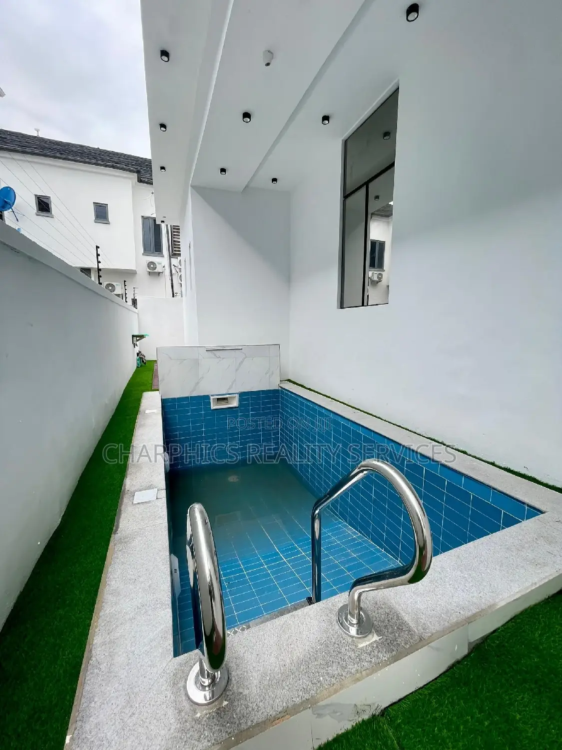 5bdrm Duplex in Lekki for sale in Lekki