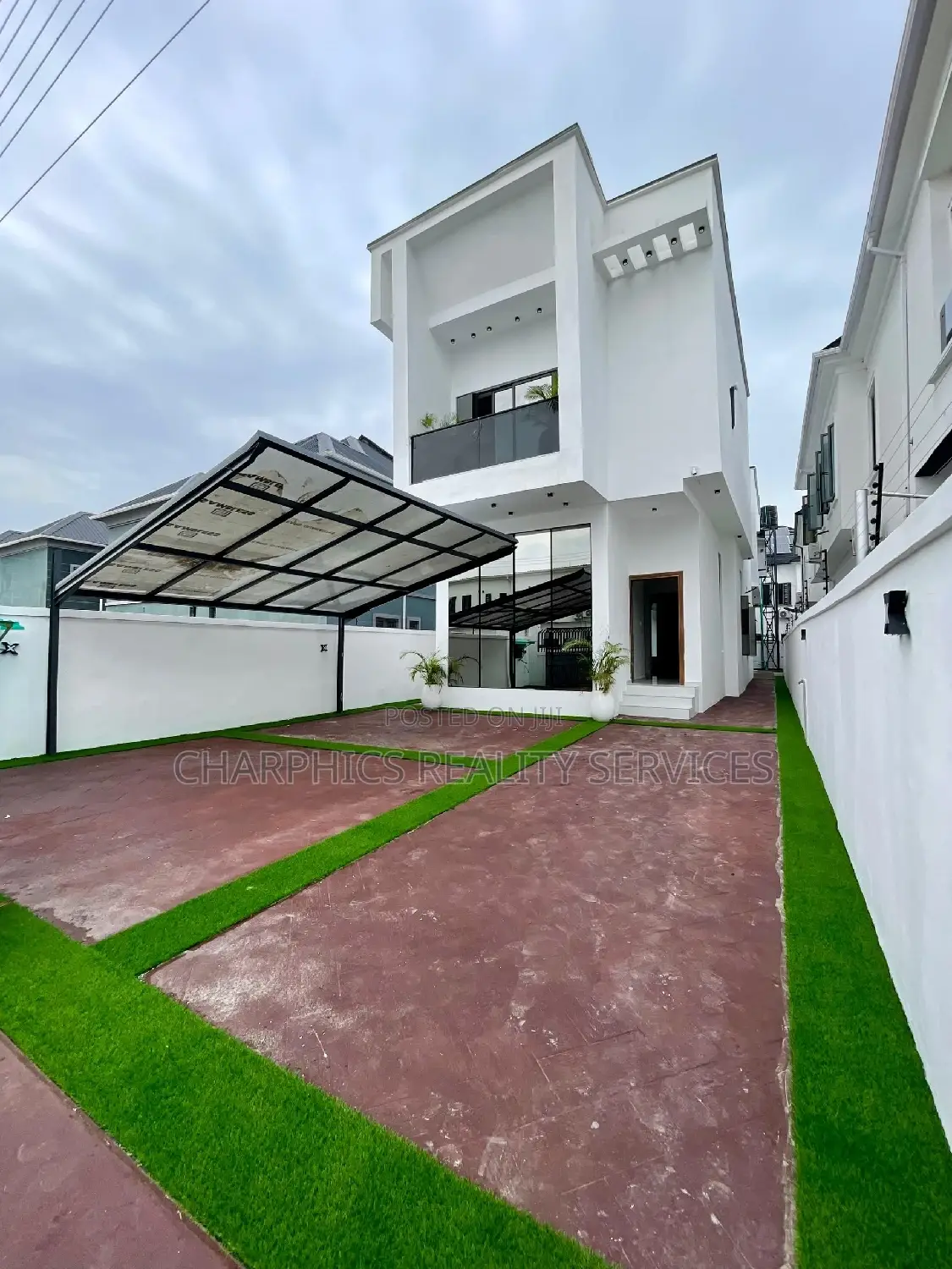 5bdrm Duplex in Lekki for sale in Lekki