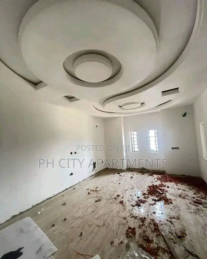 5bdrm Duplex in Cedarwood, Port-Harcourt for sale in Port-Harcourt