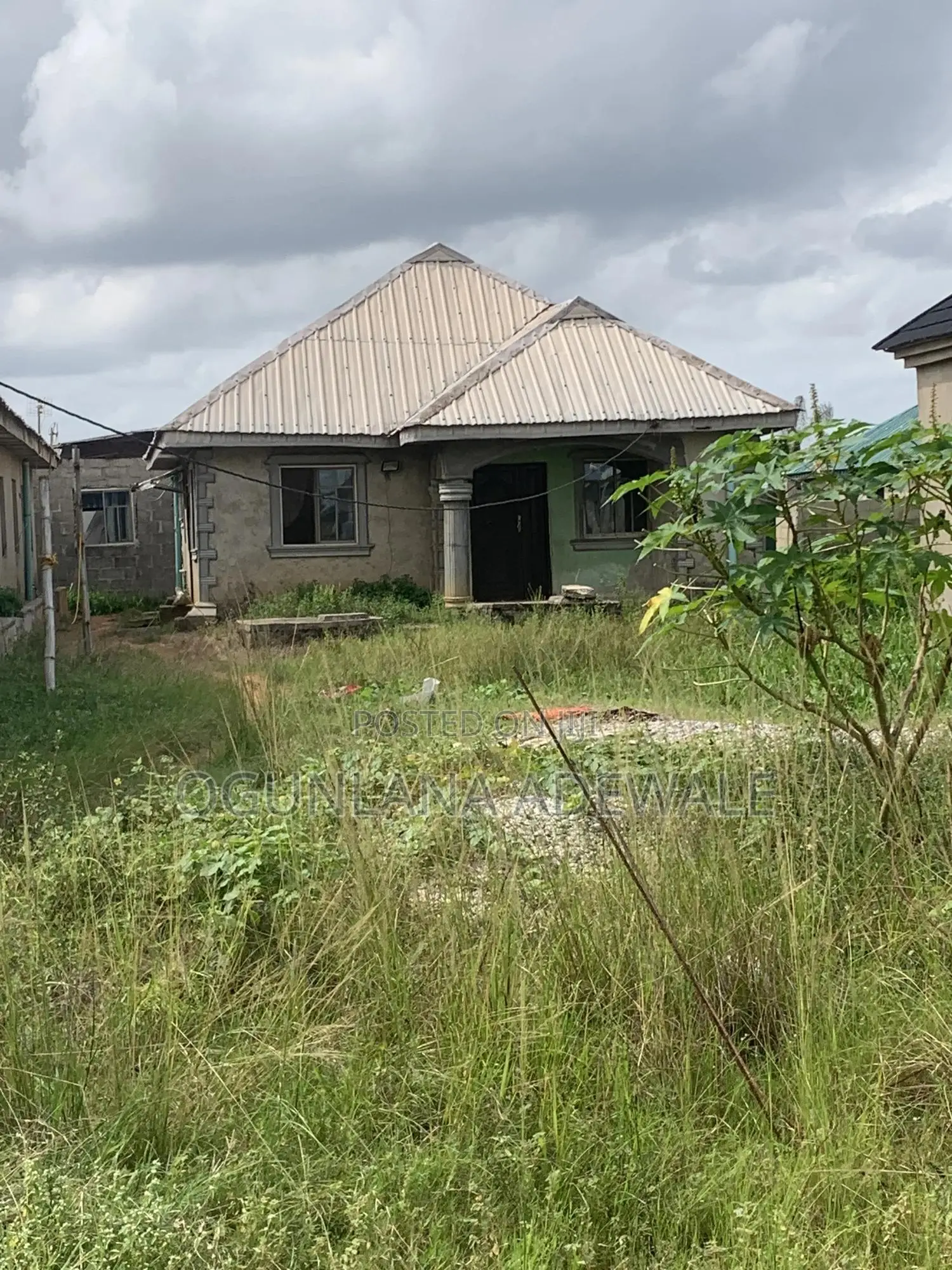 3bdrm Bungalow in Ijeododo, Ikotun/Igando for sale in Ikotun/Igando