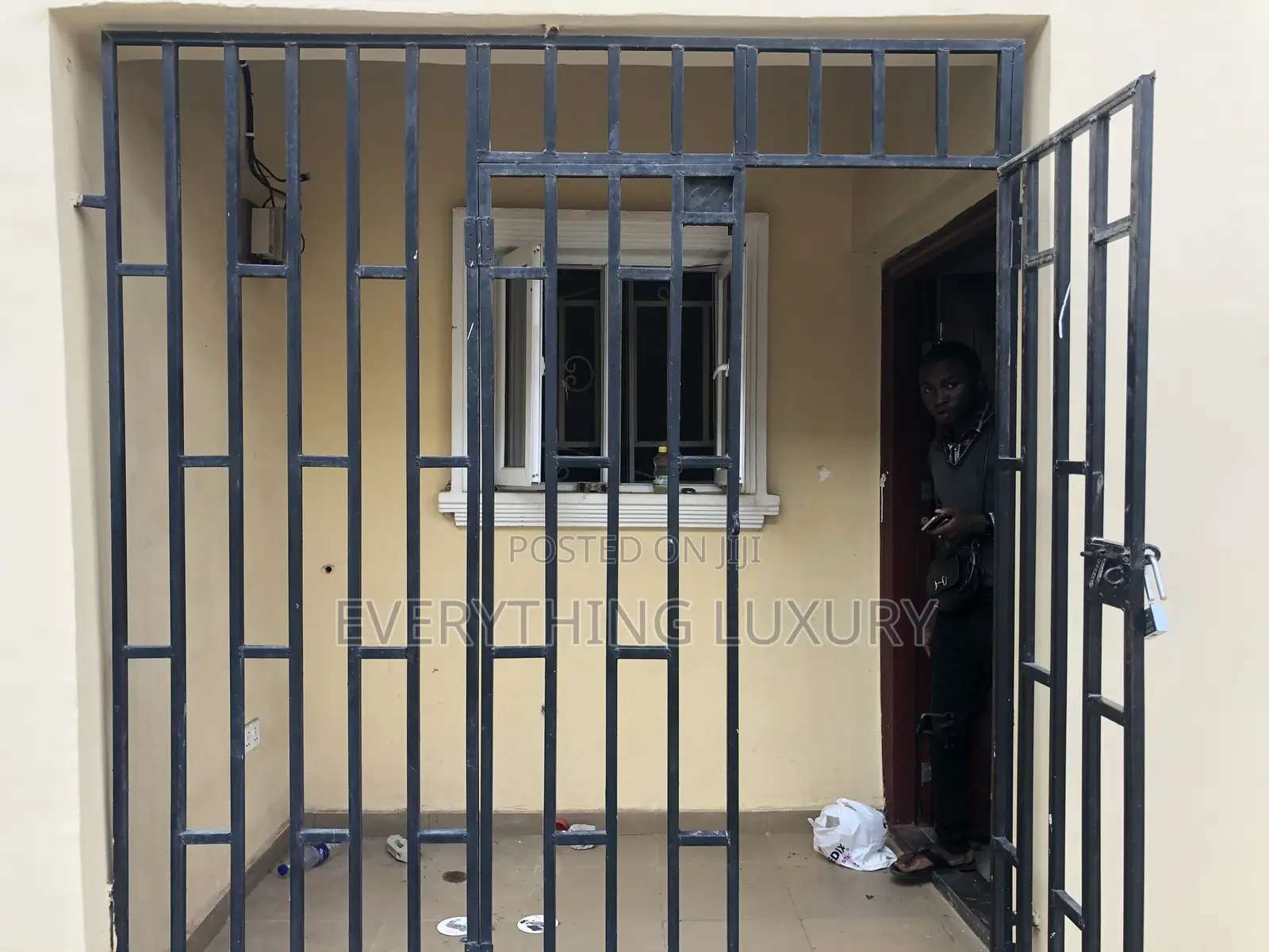 1bdrm Block of Flats in Ushafa for rent in Ushafa