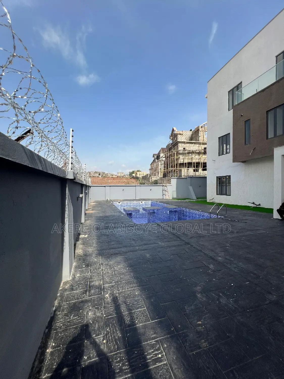 4bdrm Townhouse/Terrace in Asokoro, Jahi for sale in Jahi