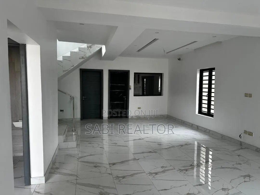 Furnished 4bdrm Duplex in Shonibare Estate for sale in Shonibare Estate
