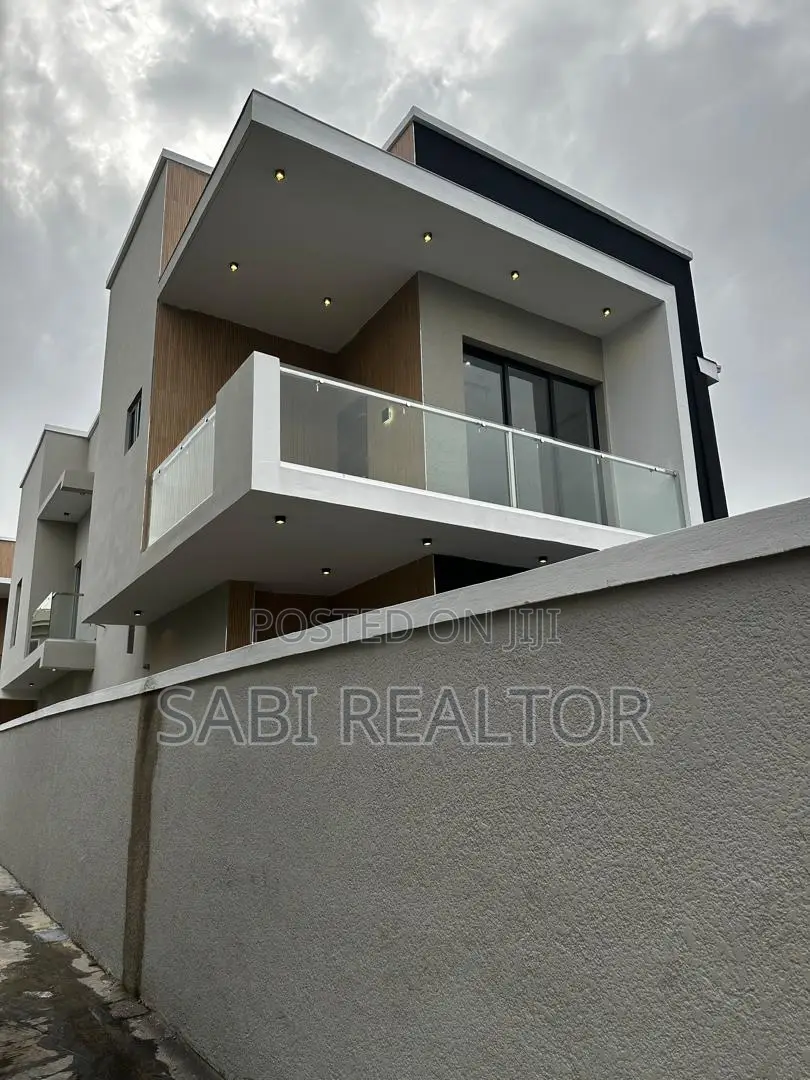 Furnished 4bdrm Duplex in Shonibare Estate for sale in Shonibare Estate
