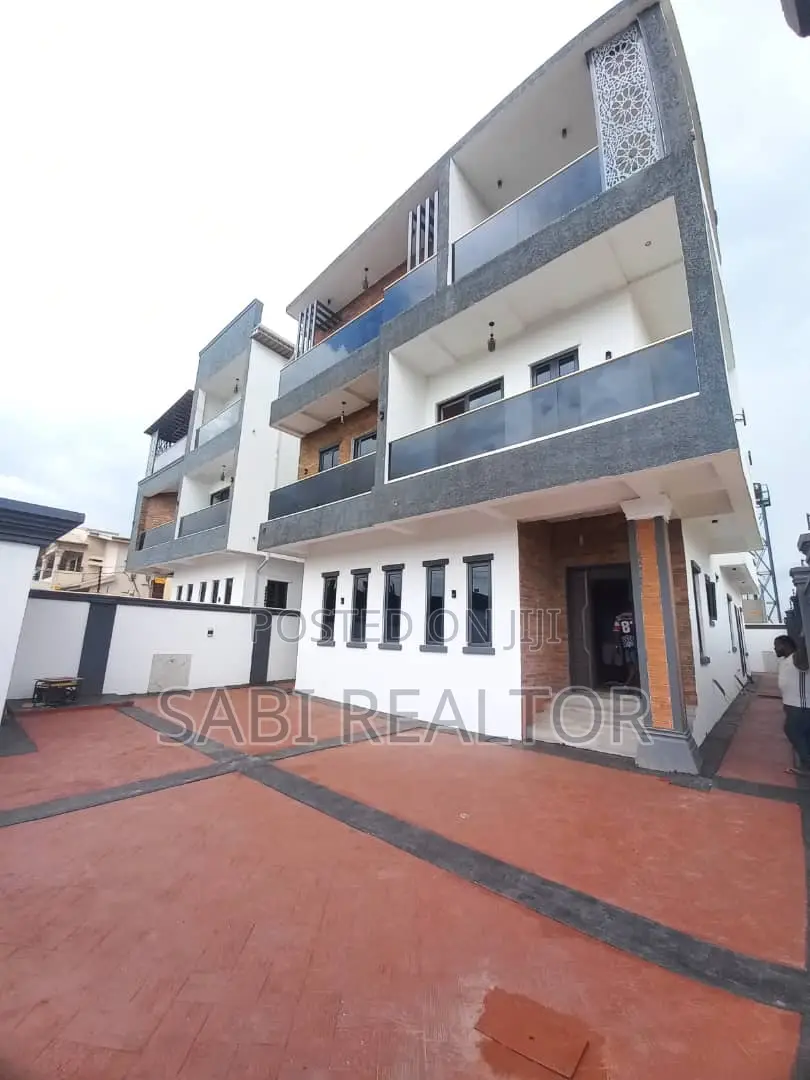 Furnished 6bdrm Duplex in Magodo Phase 2 for sale in GRA Phase 2 Shangisha