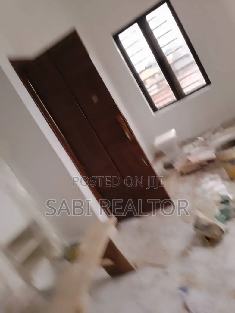 Furnished 4bdrm Duplex in Magodo Phase 1 for sale in GRA Phase 1