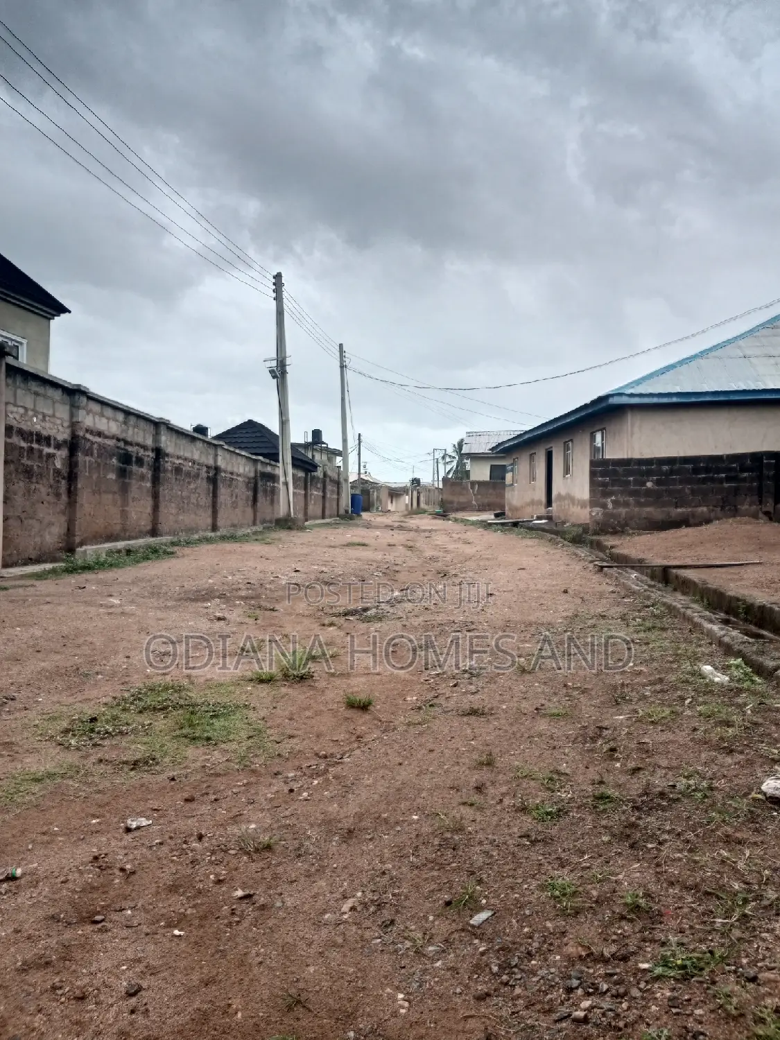 7bdrm Duplex in Carpenter, Ologuneru for sale in Ologuneru