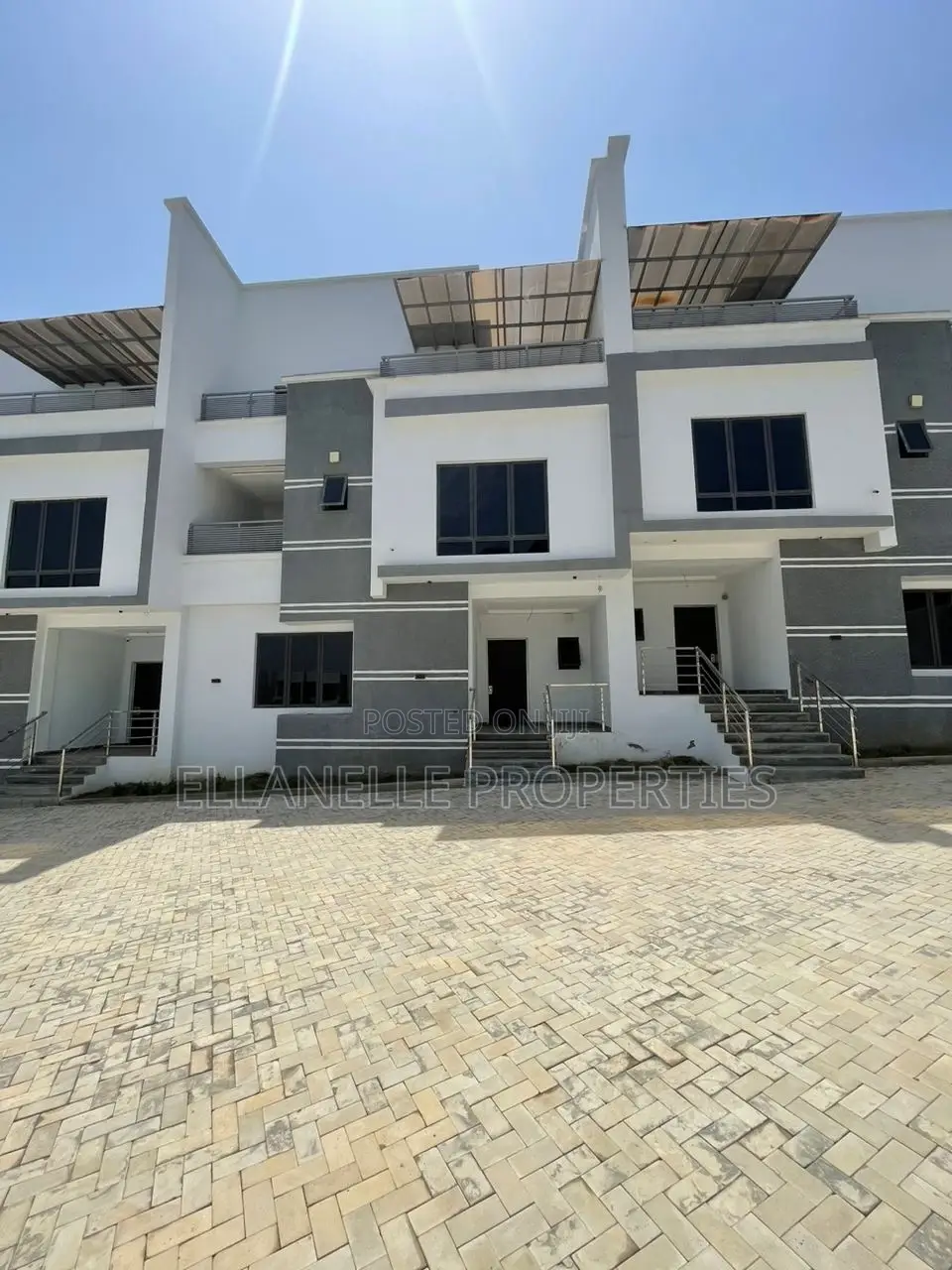 Furnished 5bdrm Townhouse/Terrace in Guzape District for sale in Guzape District