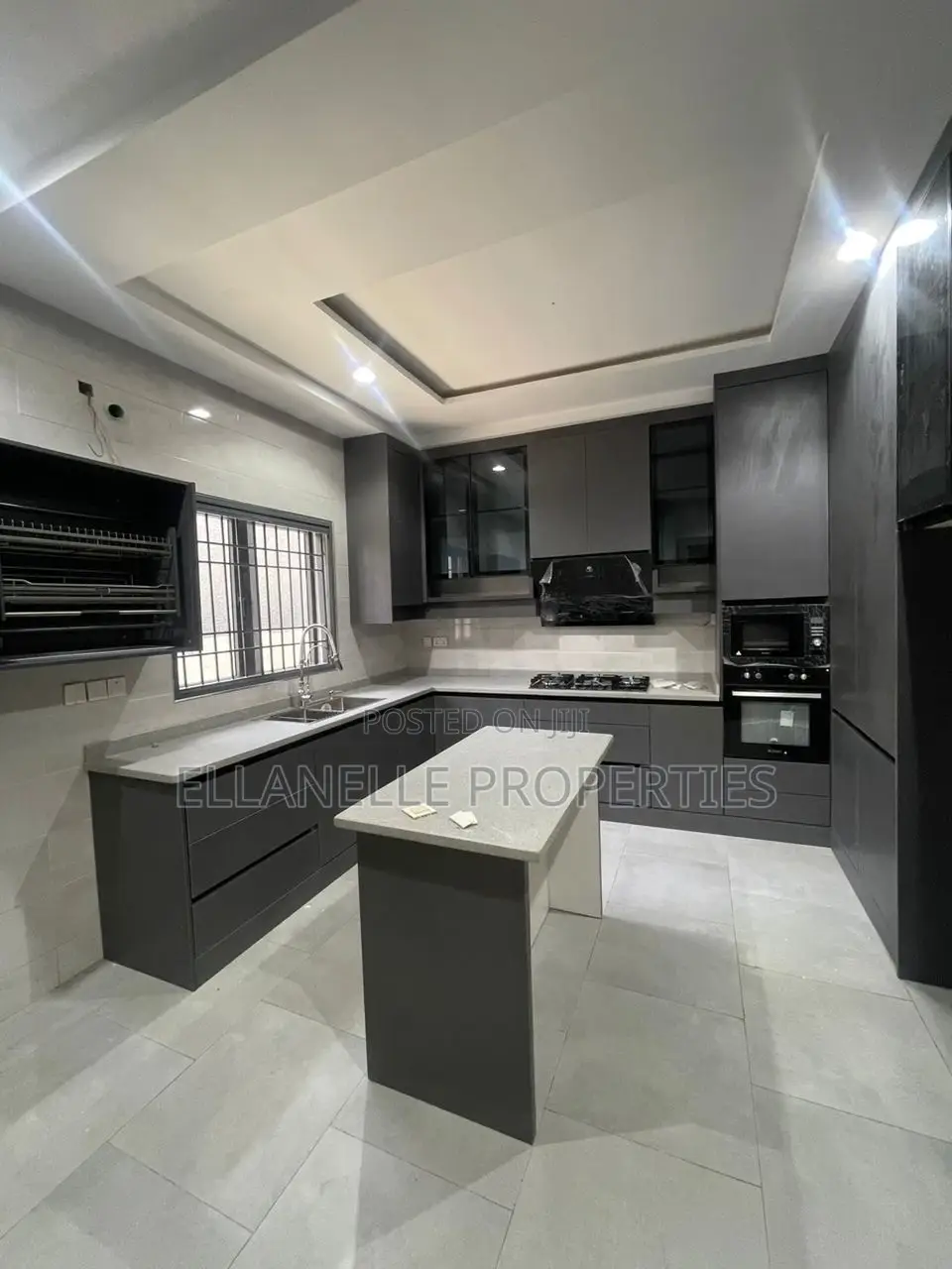 Furnished 5bdrm Townhouse/Terrace in Guzape District for sale in Guzape District