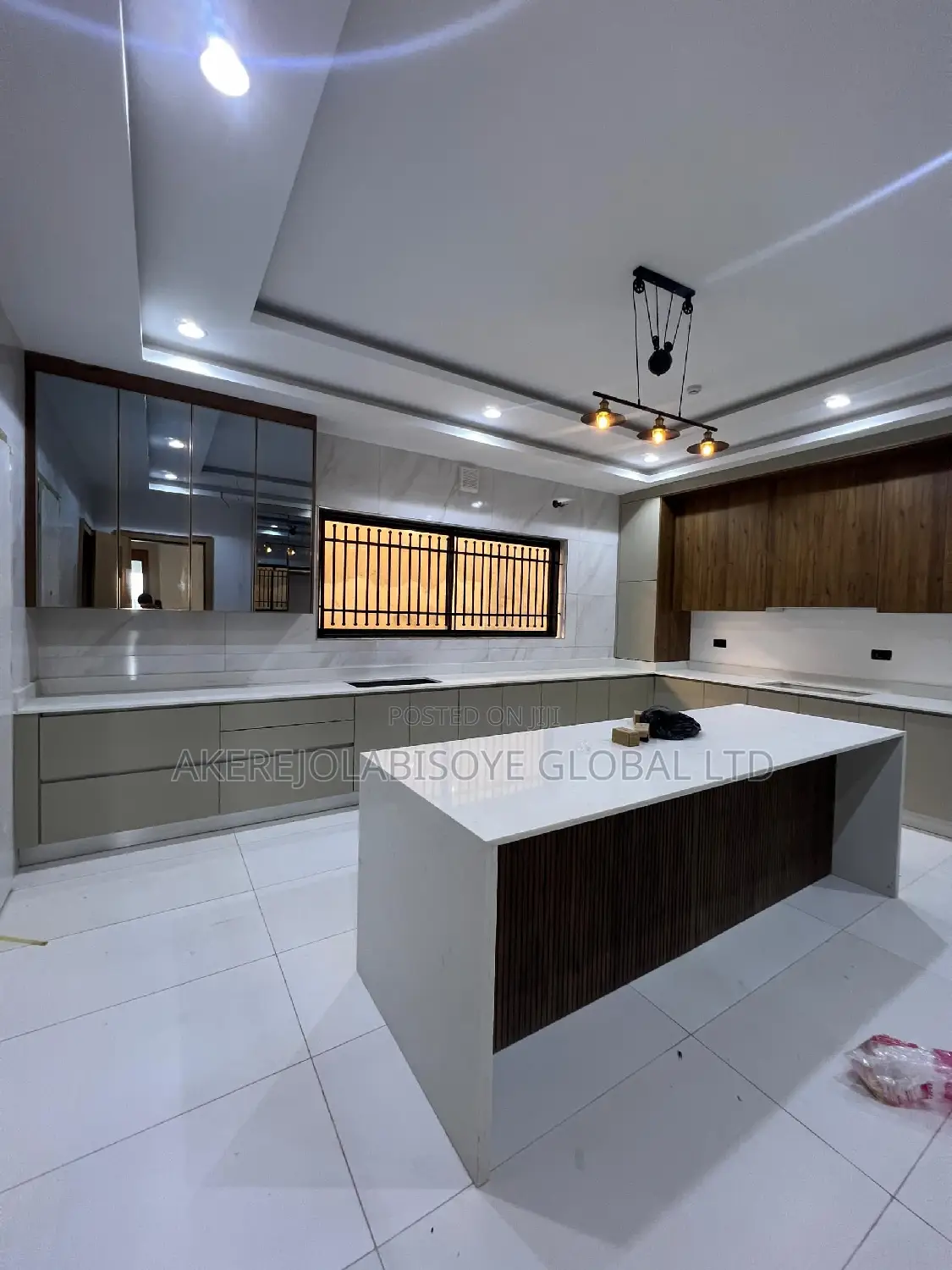 5bdrm Duplex in Guzape Abuja for sale in Guzape District