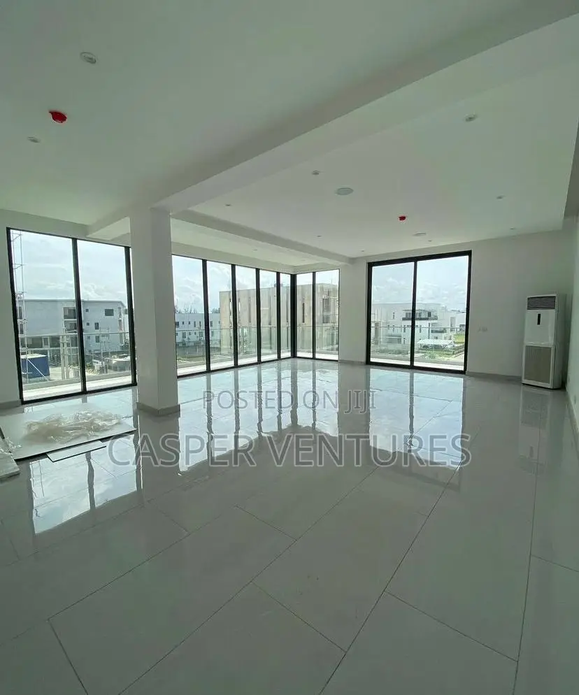 3bdrm Apartment in Osb, Ikoyi for rent in Ikoyi
