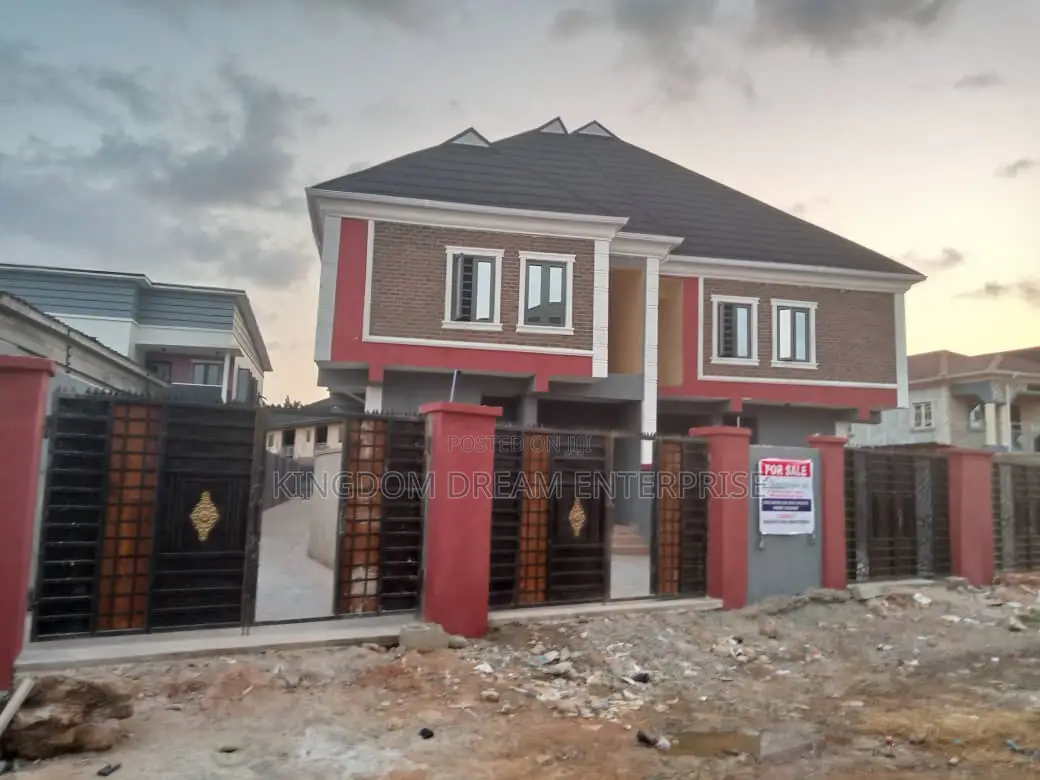 4bdrm House in Ahmadiya, Abule Egba for sale in Abule Egba