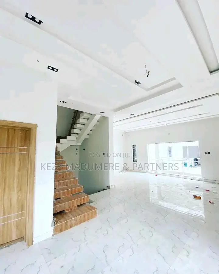 4bdrm Duplex in Dr Peter Odili , for sale in Port-Harcourt