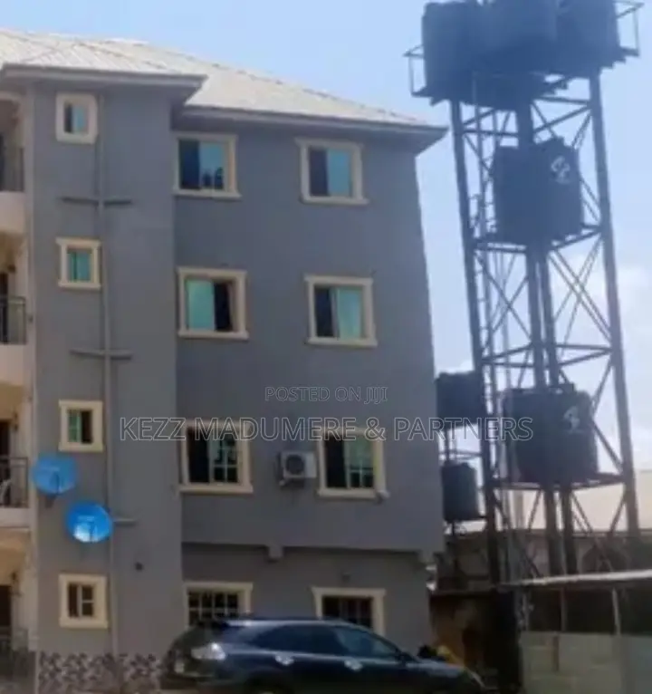 3bdrm Block of Flats in New Owerri , Imo for sale in Owerri
