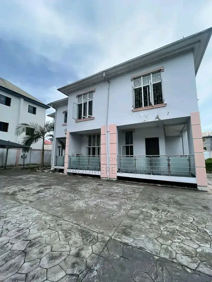 5bdrm Duplex in Ada George By Chinda for sale in Port-Harcourt