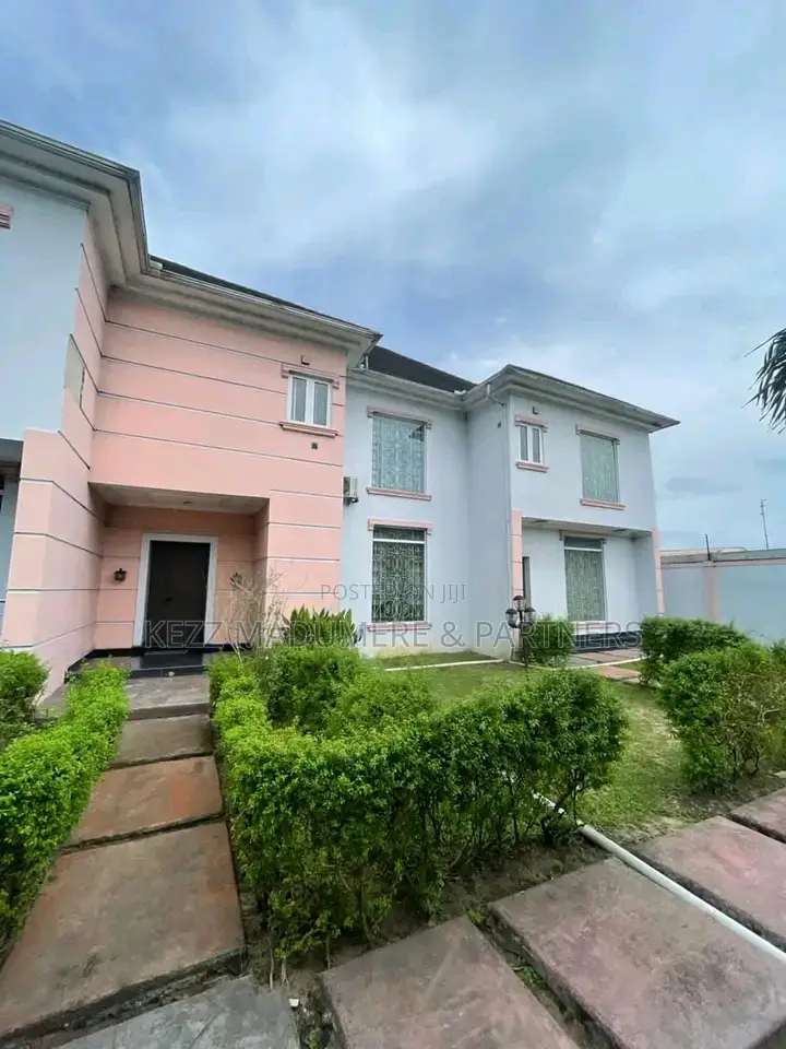 5bdrm Duplex in Ada George By Chinda for sale in Port-Harcourt