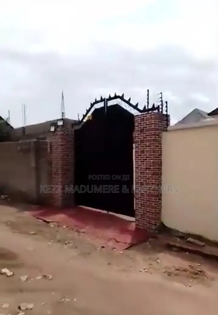 4bdrm Bungalow in New Owerri , Imo for sale in Owerri
