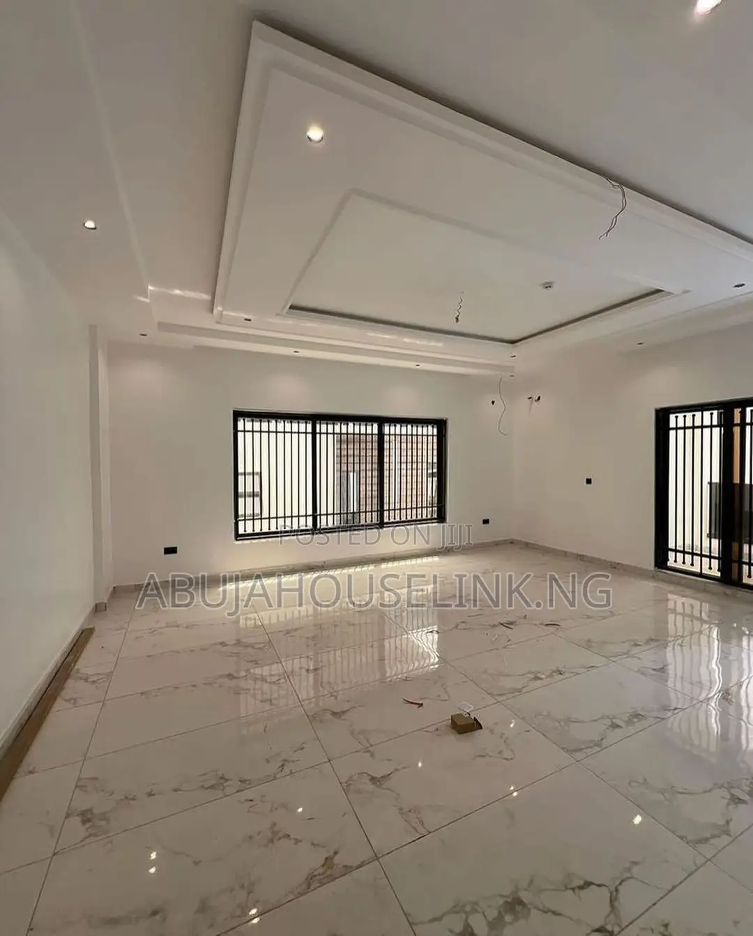 6bdrm Duplex in Guzape Main Abuja for sale in Guzape District