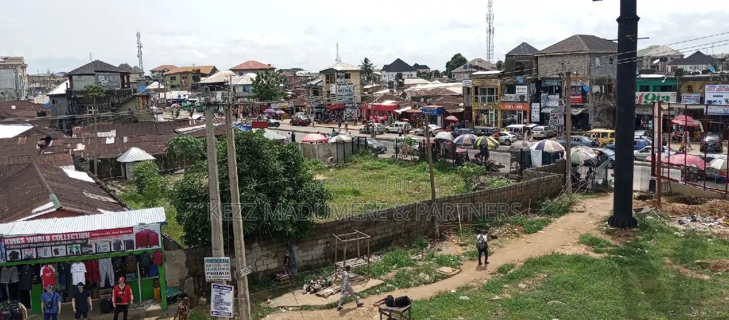 For Sale : 41⁄2 Rumuola ,Aba Road ,Port Harcourt in Port-Harcourt