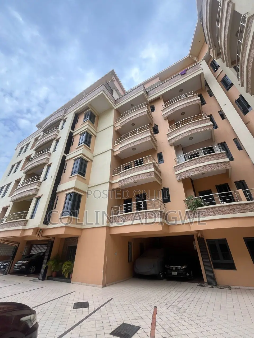 3bdrm Apartment in Oniru, Victoria Island for sale in Victoria Island