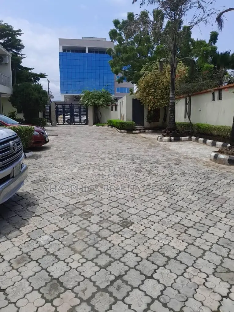 4bdrm Duplex in Osborne Foreshore Estate for sale in Osborne Foreshore Estate