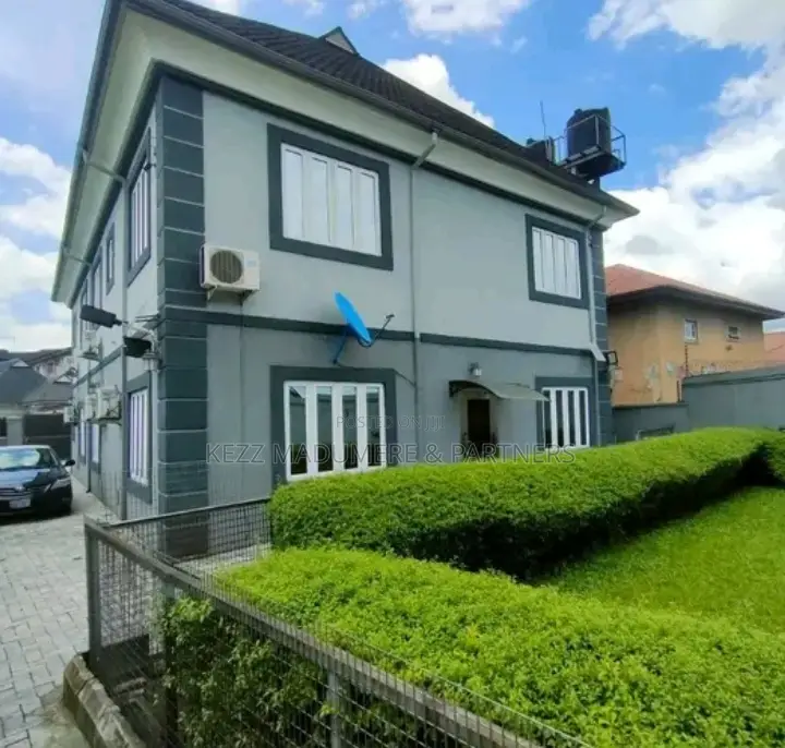 5bdrm Duplex in Back Of Mopol 19,, Port-Harcourt for sale in Port-Harcourt