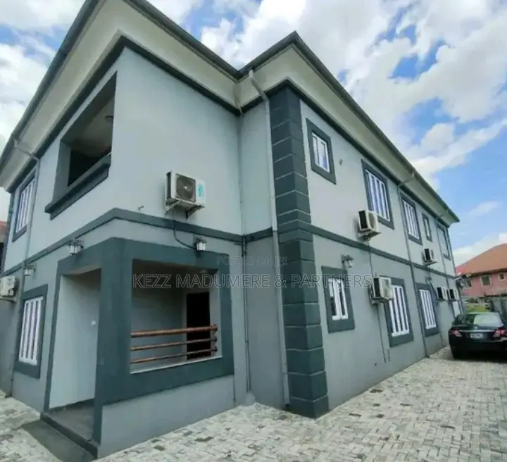 5bdrm Duplex in Back Of Mopol 19,, Port-Harcourt for sale in Port-Harcourt