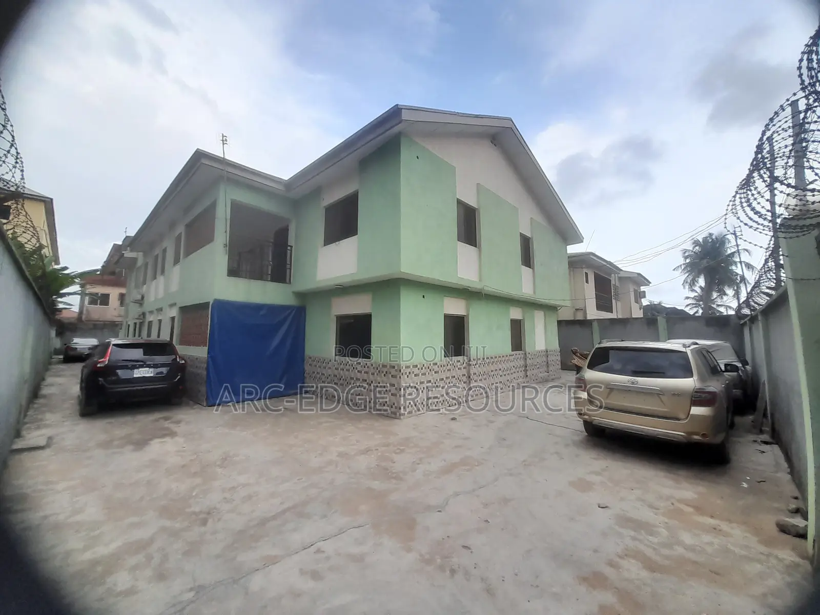 3bdrm Block of Flats in Ago Palace for sale in Ago Palace