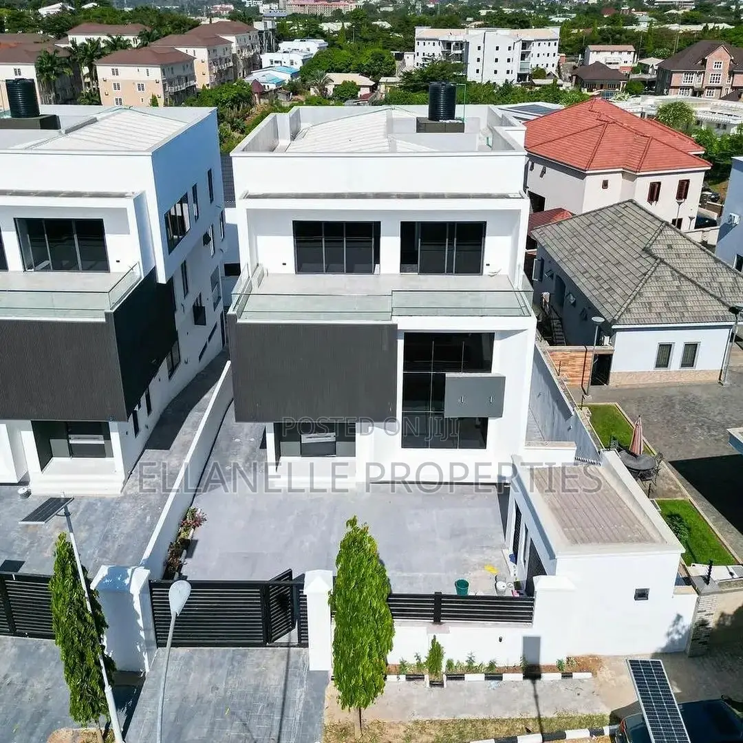 5bdrm Duplex in Asokoro for sale in Asokoro